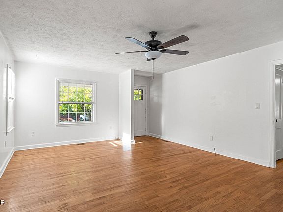3rd image of 518 Akers St