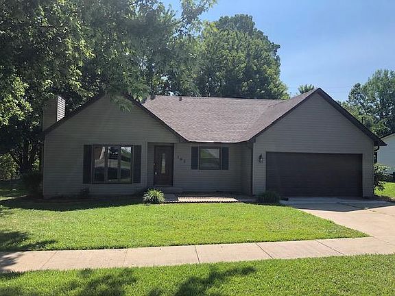 2nd image of 162 Meadowlake Dr