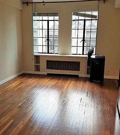 4th image of 320 E 42nd St APT 1608