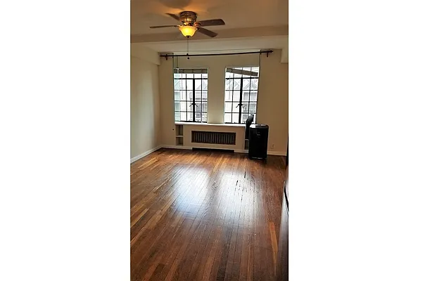 Rented by City Connections Realty | media 3