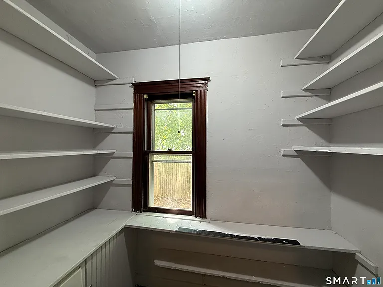 184 Fairview St #1 — Photo 8