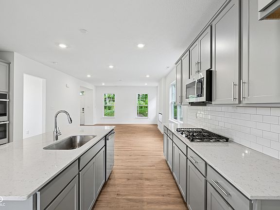 3rd image of 9516 Bauhaus Way