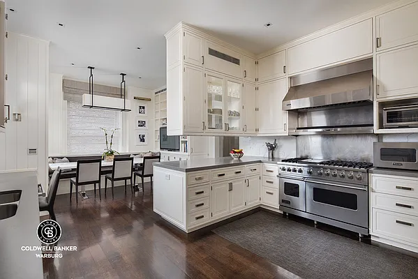 Sold by Coldwell Banker Warburg | media 5