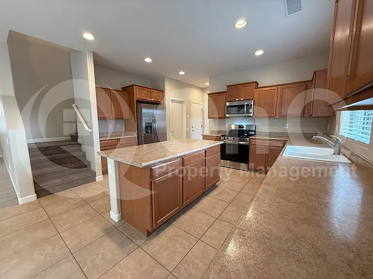 8440 W Lewis Ave — Photo 7