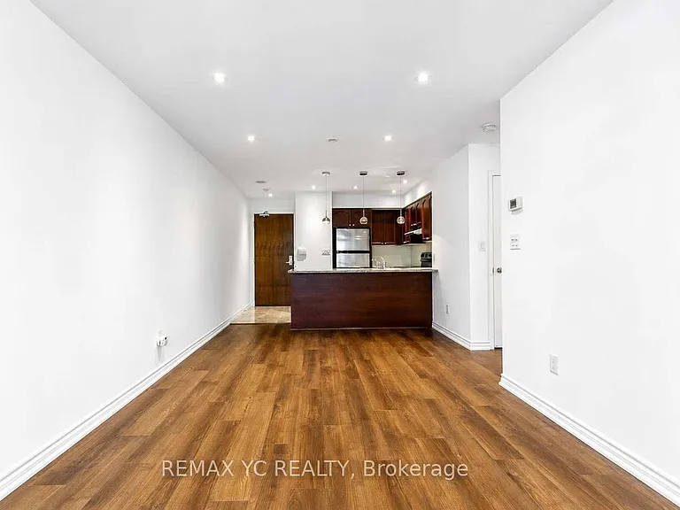 35 Hollywood Ave #216 — Photo 6