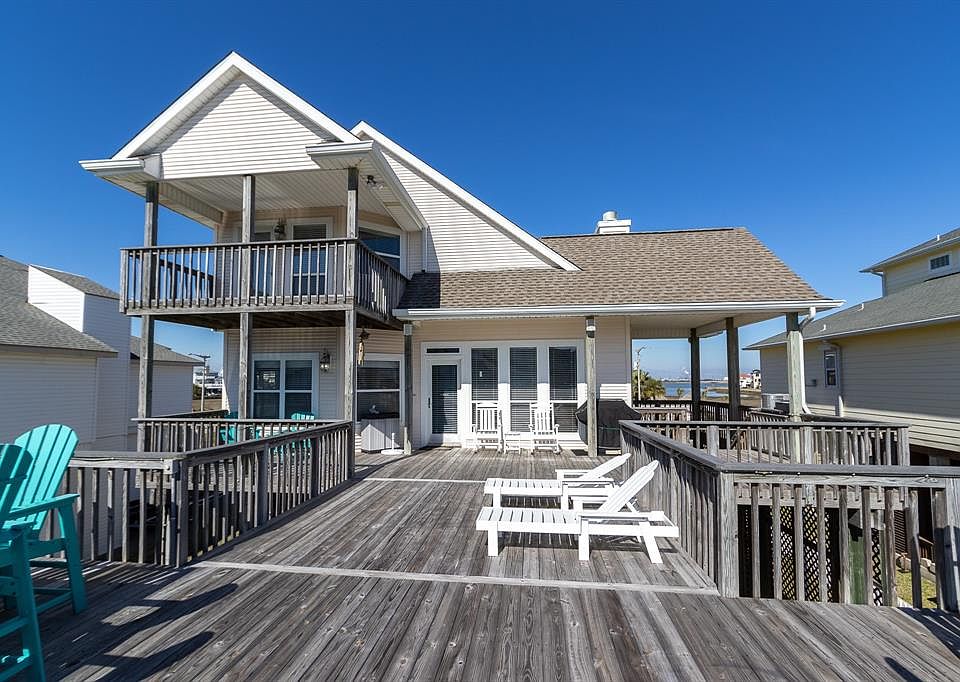 925 Tiki Dr, Tiki Island, TX 77554 Zillow