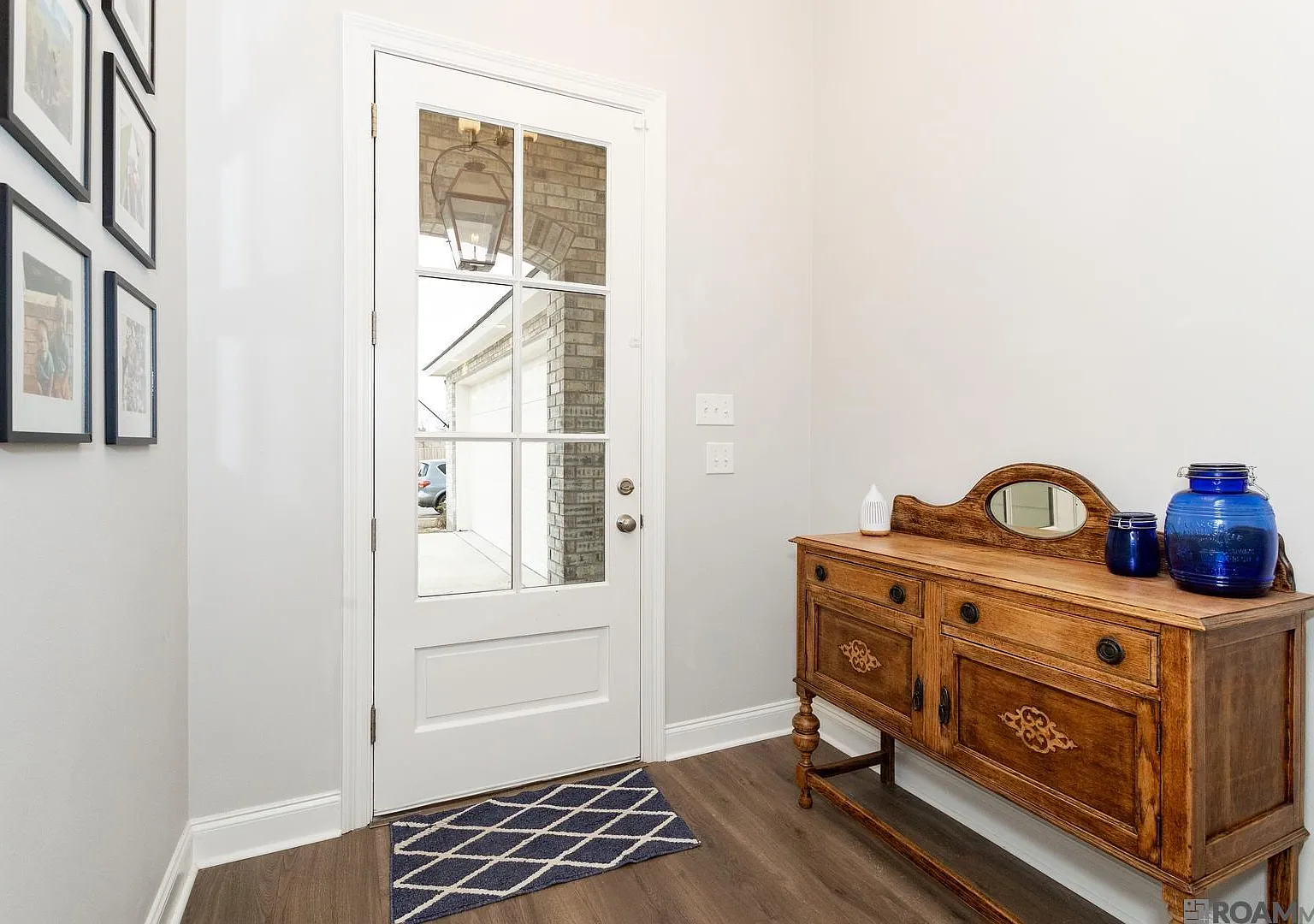 4 bed, 2256 sqft, $3,000 — Photo 2