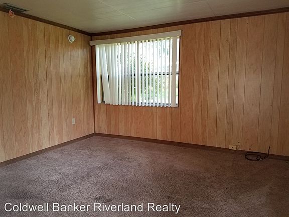 4th image of 3704 W Riverview Ln