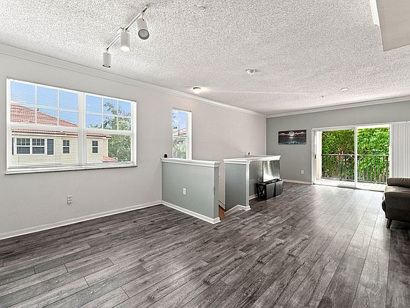4th image of 5940 W Sample Road #308