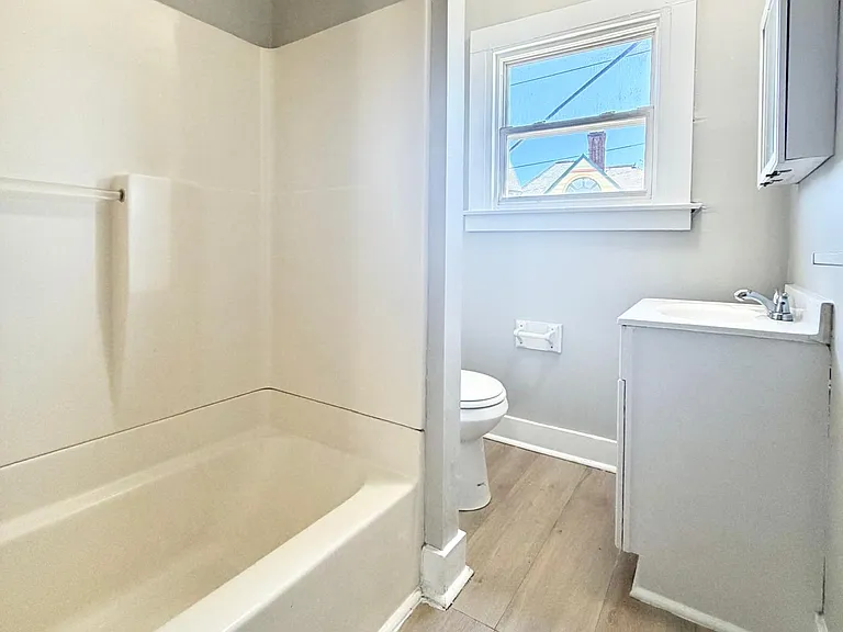 268 Sherman Ave #AB4 — Photo 4