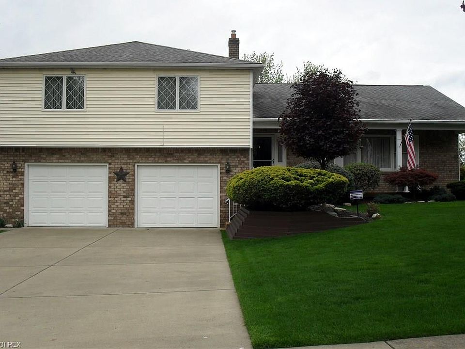 1st image of 875 Trotwood Dr