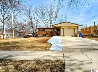 1130 Colony Ln, Lincoln, NE 68505