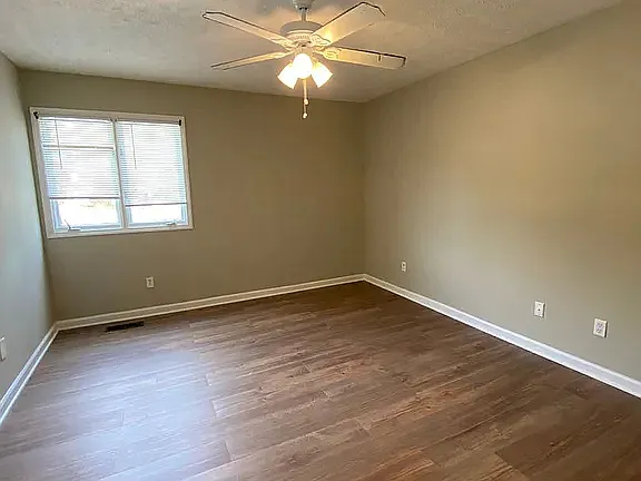 6143 Trestlewood Dr #3 — Photo 2