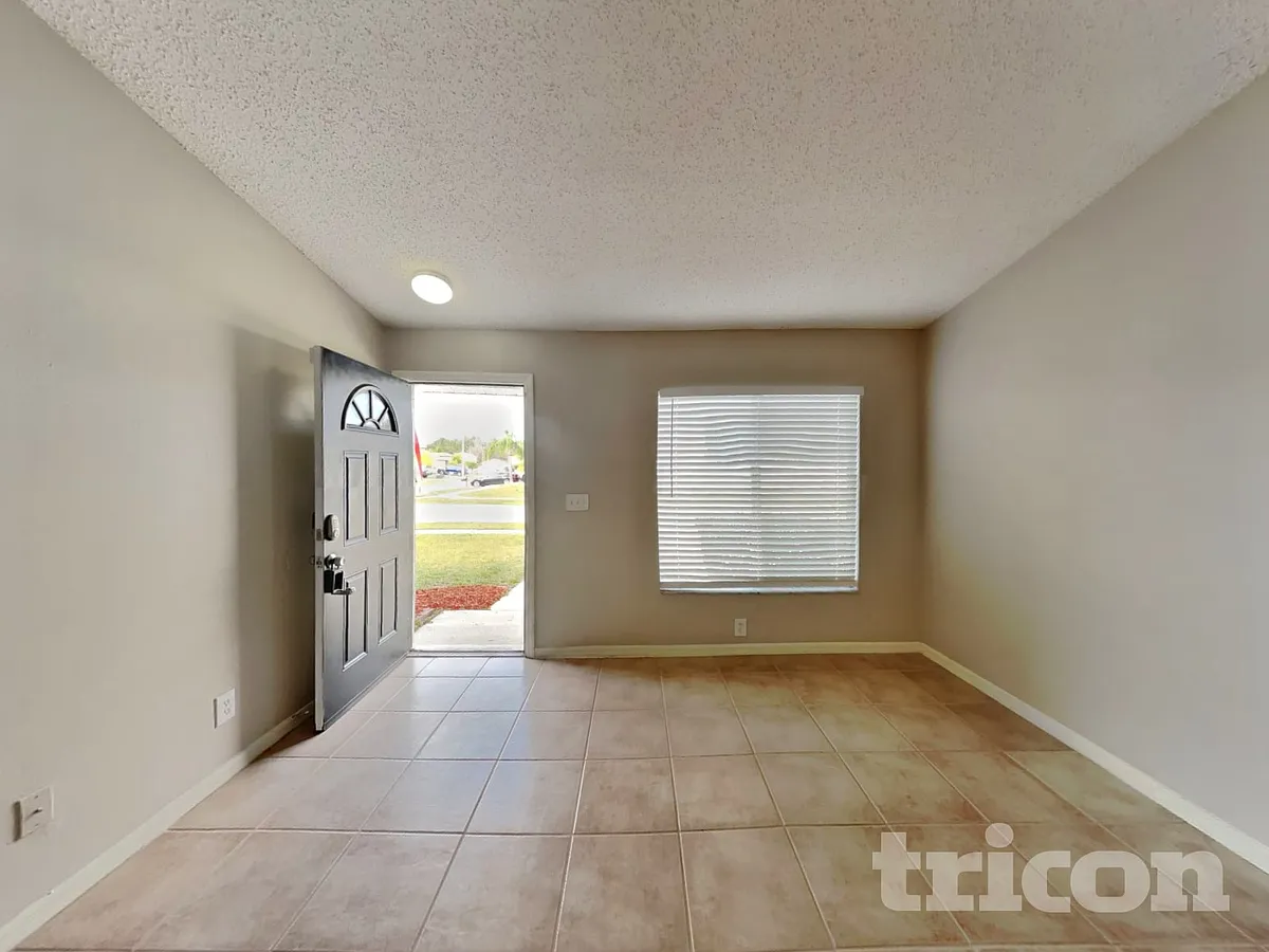 Building Photo - 13228 Pike Lake Dr