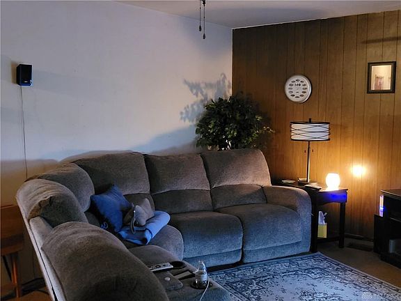 2nd image of 1116 Frost Circle Dr