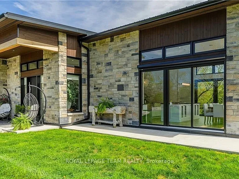 8 Headlands Way — Photo 4