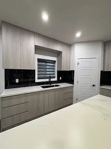 3 bed, 2.5 bath, 2000 sqft, $2,600 — Photo 3