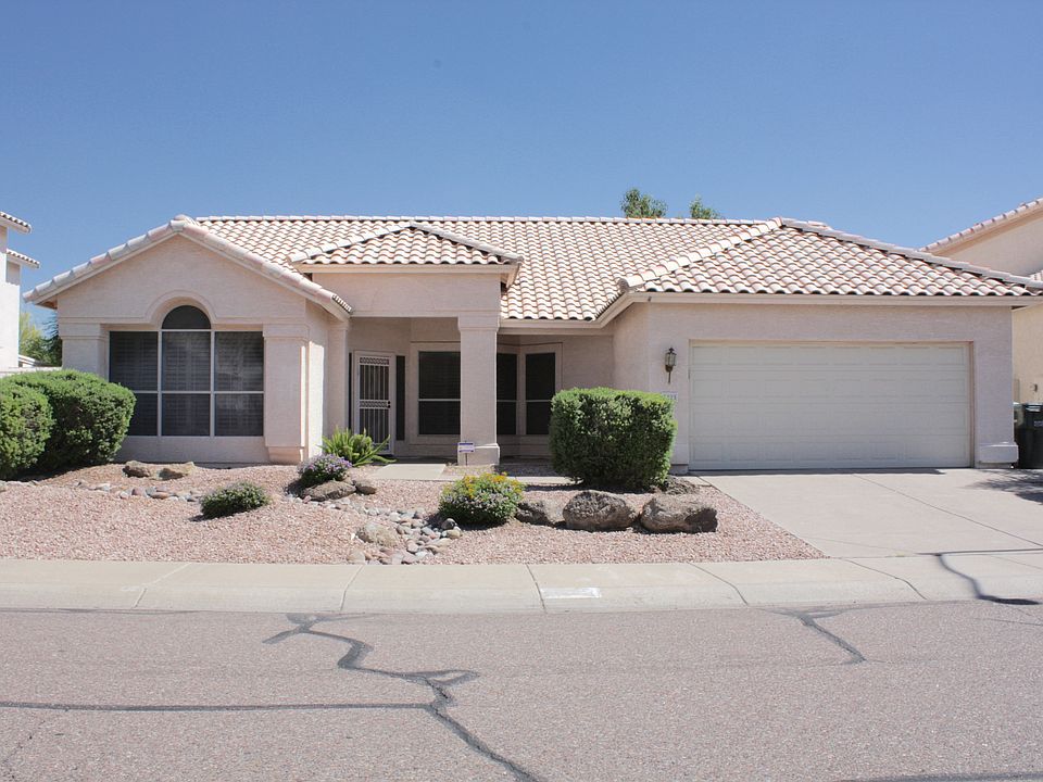 1st image of 3225 E Rosemonte Dr