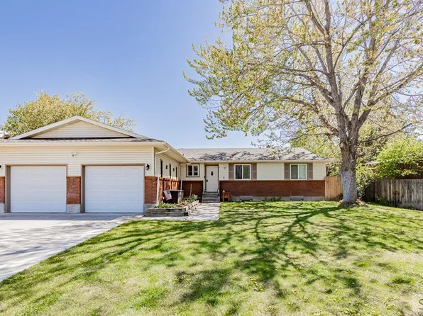1858 Henry St, Idaho Falls, ID 83401