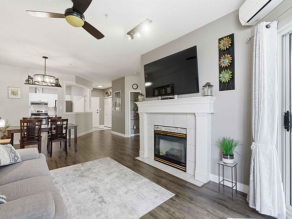 5th image of 3172 Gladwin Rd #415