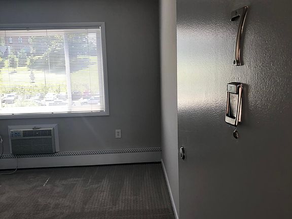 Front door entrance to Living Room