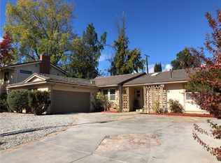 23701 Community St, Canoga Park, CA 91304