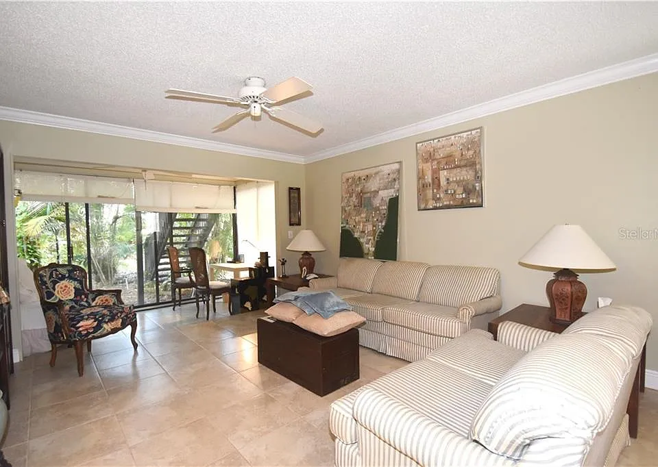 1716 Glenhouse Dr #GL324