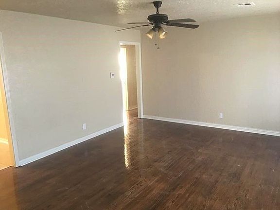 2nd image of 805 NW 34th St