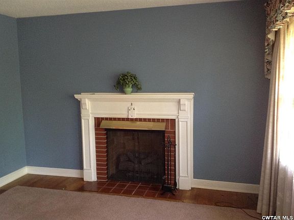 2nd image of 825 Westwood Ave