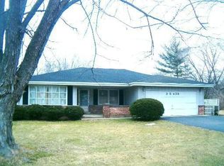 3S439 Tamarack Dr, Glen Ellyn, IL