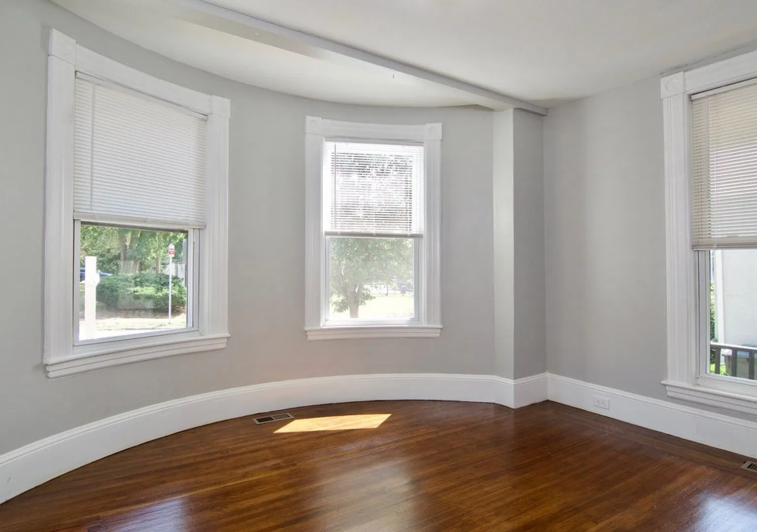 56 Mulberry St — Photo 4
