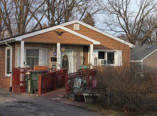 212 E Pineview Dr, Round Lake Park, IL