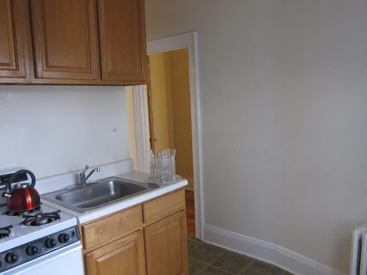 Rented by BuySell Real Estate Inc | media 26