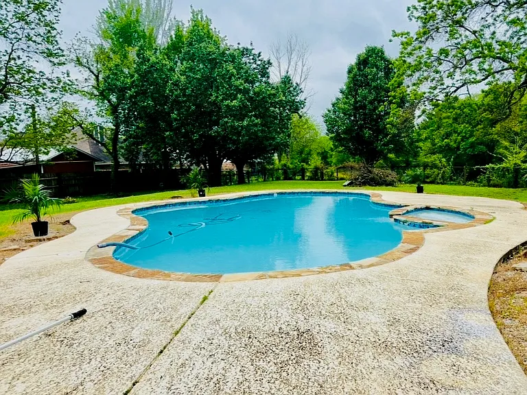 5900 Clearview Cir — Photo 16