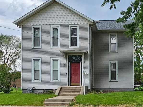 421 W 2nd St, Dixon, IL 61021