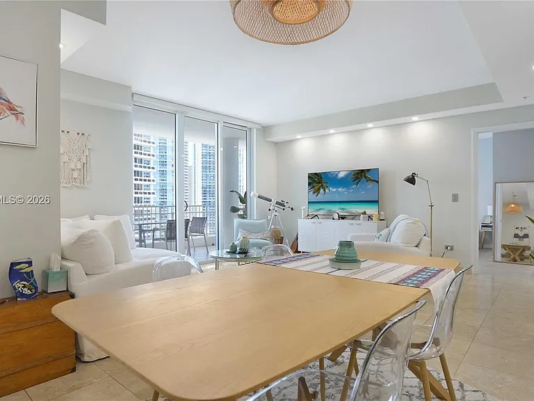 801 Brickell Key Blvd #2210 — Photo 27