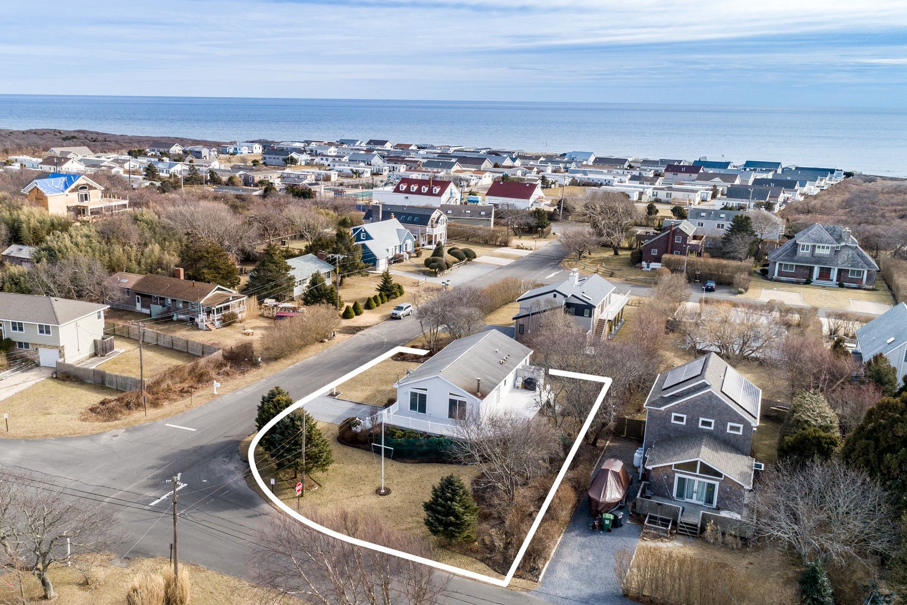 29 Agnew Ave, Montauk, NY 11954 Out East