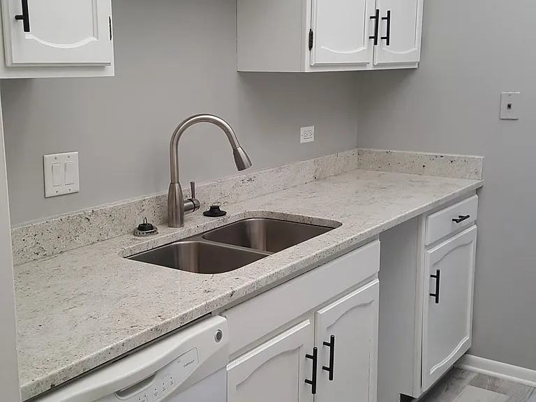 100 Clubhouse Ln — Photo 12