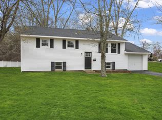 135 Darien Rd, Howell, NJ 07731