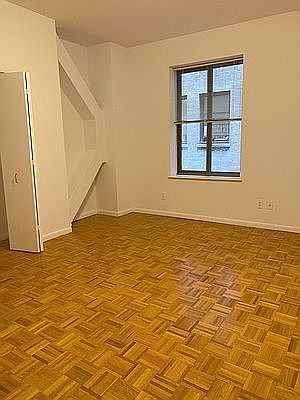 5th image of 50 Pine St #17N