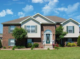 316 Greenspoint Ct, Clarksville, TN 37042