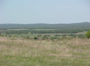 114 Thriving Oak Dr, Fredericksburg, TX 78624