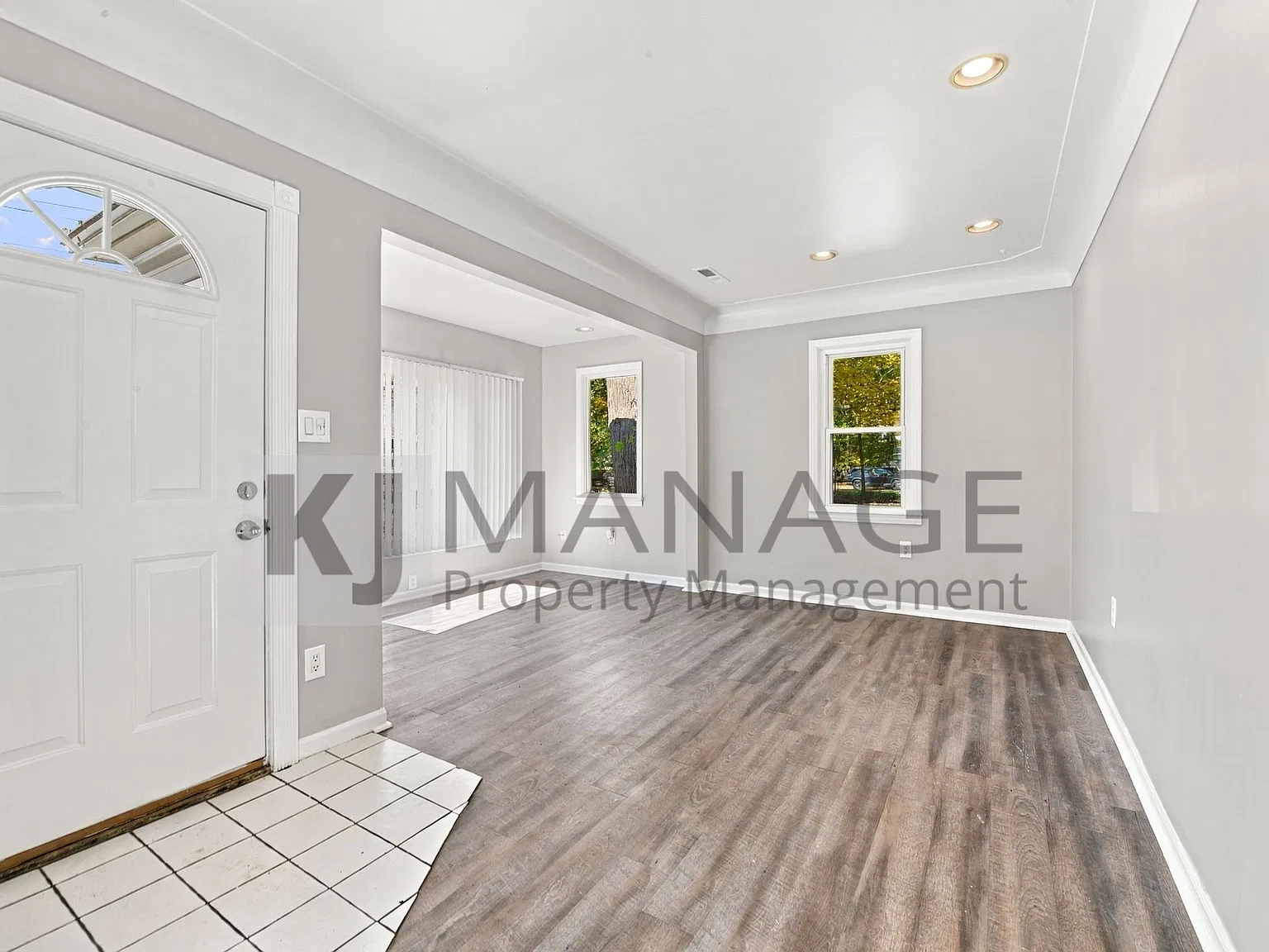 2 bed, 801 sqft, $1,400 — Photo 4