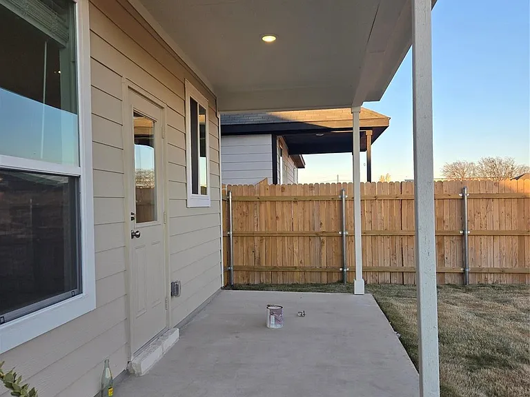408 Acuff Ln — Photo 33