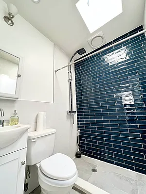 Rented by Pear NYC LLC | media 17