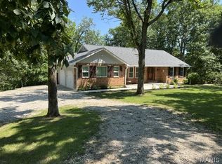 25532 Southwind Rd, Warrenton, MO 63383