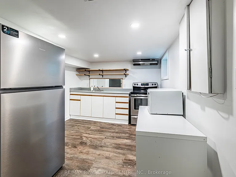 83 Gage Ave S — Photo 8
