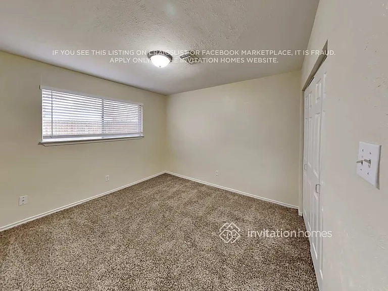 22711 Elsinore Dr — Photo 11
