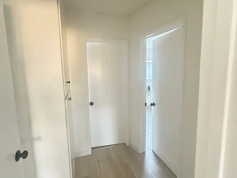 8010 Owensmouth Ave #7 — Photo 5