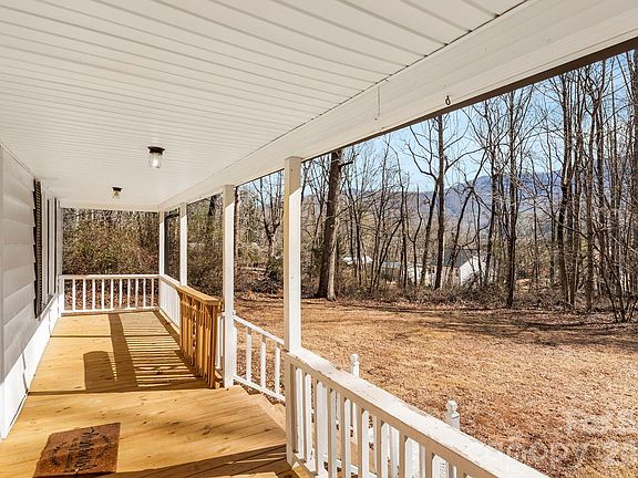 3rd image of 42 Old Patton Hill Rd